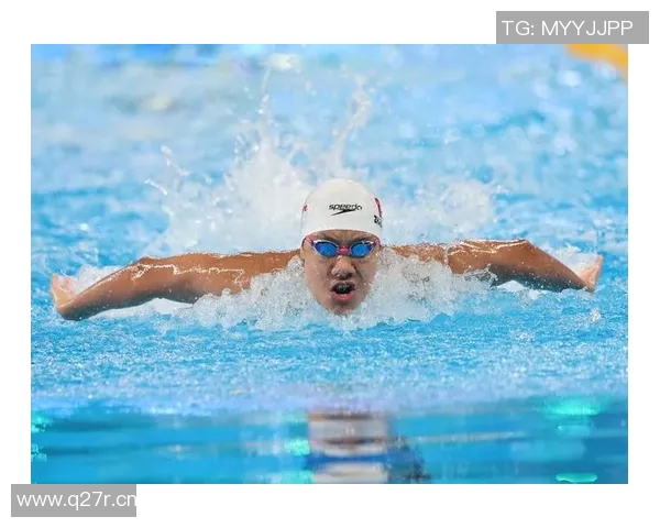 蝶泳技术提升与训练策略解析:从基础动作到竞赛表现全方位剖析 蝶泳技术提升与训练策略解析:从基础动作到竞赛表现全方位剖析